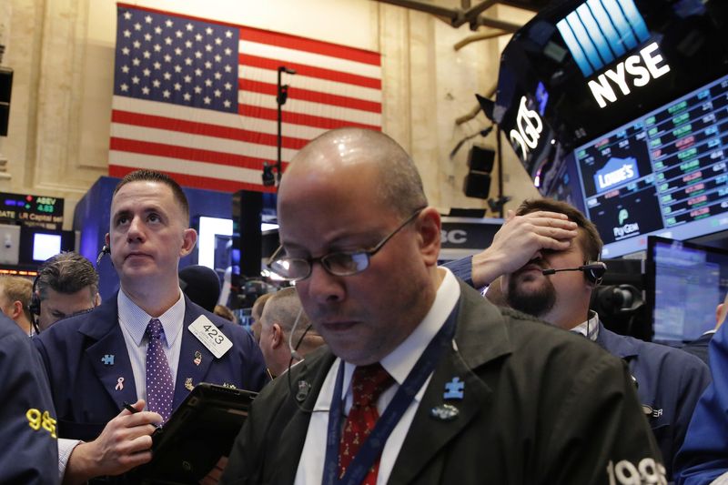 Wall Street: Wall Street ends the year slightly down